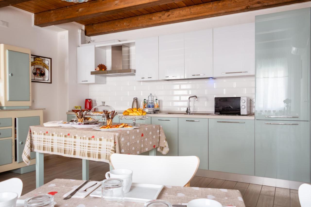 La Casa Di Santino Bed & Breakfast Comacchio Exterior photo