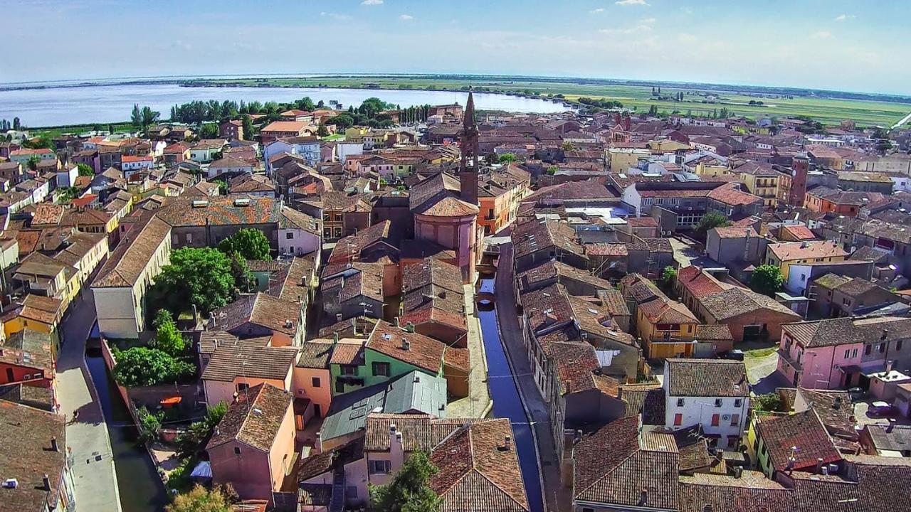 La Casa Di Santino Bed & Breakfast Comacchio Exterior photo