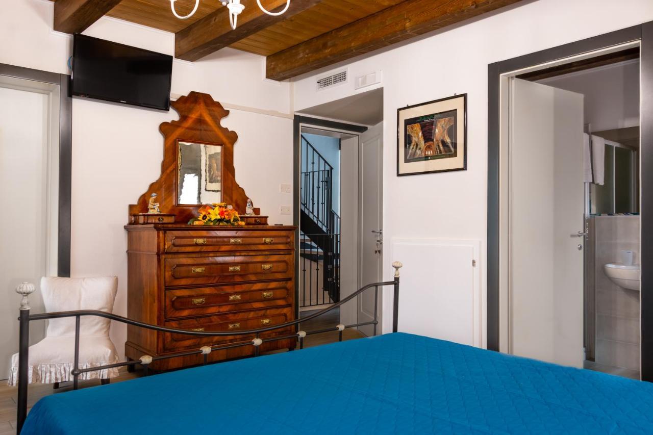 La Casa Di Santino Bed & Breakfast Comacchio Exterior photo